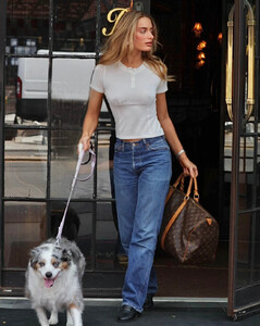 SaskiaJ - Bruni Blouse_Facetune_07-05-2025-12-53-27.heic.jpg