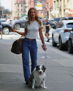 SaskiaJ - Bruni Blouse_Facetune_07-05-2025-13-04-02.heic.jpg