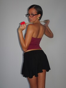 SaskiaJ - House Bunny Skirt - Noir_DSC00326.heic.jpg