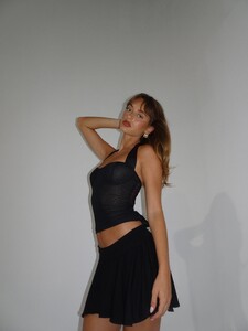 SaskiaJ - House Bunny Skirt - Noir_DSC09747.jpg