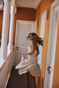 SaskiaJ - Kittie Maxi Dress in Ivory_240301_AMELIETEJE_82838.jpg