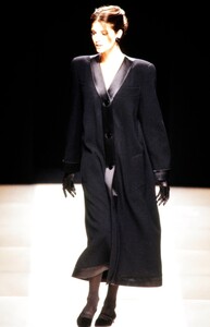 StephanieSeymour_GiorgioArmaniFW1992_11.jpg