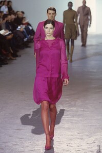 StephanieSeymour_HelmutLangFW2000_01.jpg