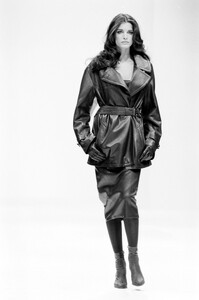 StephanieSeymour_JilSanderFW1992_01.jpg
