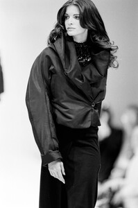 StephanieSeymour_JilSanderFW1992_11.jpg