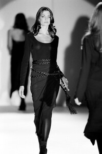 StephanieSeymour_JilSanderFW1992_13.jpg