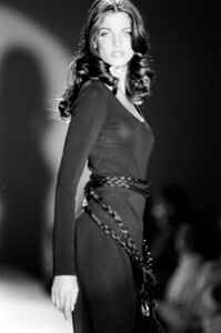StephanieSeymour_JilSanderFW1992_14.jpg