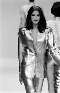 StephanieSeymour_KriziaFW1992_10.jpg
