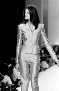 StephanieSeymour_RalphLaurenSS1996_44.jpg
