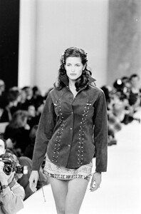 StephanieSeymour_ToddOldhamFW1994_04.jpg