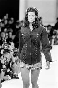 StephanieSeymour_ToddOldhamFW1994_05.jpg