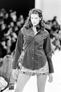 StephanieSeymour_ToddOldhamFW1994_06.jpg