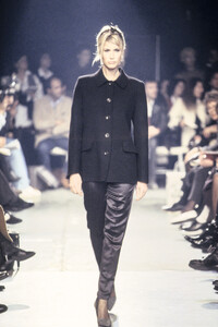 Ter et Bantine 1995 Women RTW 32.jpg