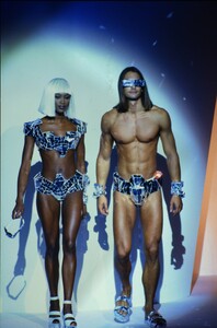 Thierry Mugler 1994 Women RTW 137.jpg