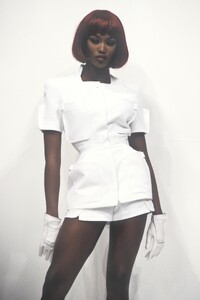 Thierry Mugler 1994 Women RTW 70.jpg