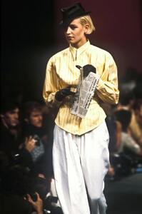 Thierry Mugler SS 1985 23.jpg