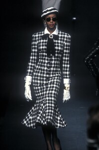 Valentino 1992 Haute Couture 52.jpg