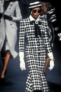 Valentino 1992 Haute Couture 53.jpg