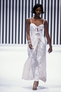 Valentino 1992 Haute Couture 55.jpg