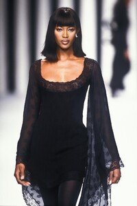 Valentino 1994 Women RTW 103.jpg