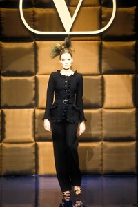 Valentino 1996 Haute Couture 15.jpg