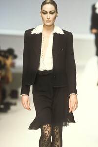 Valentino 1996 Women RTW 144.jpg