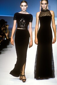Valentino 1996 Women RTW 215.jpg