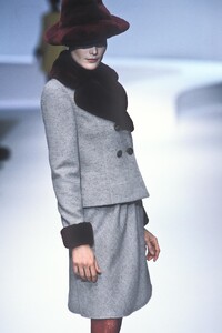 Valentino 1996 Women RTW 3.jpg