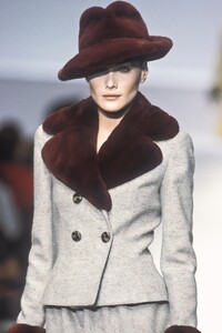 Valentino 1996 Women RTW 4.jpg