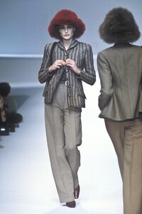 Valentino 1996 Women RTW 43.jpg