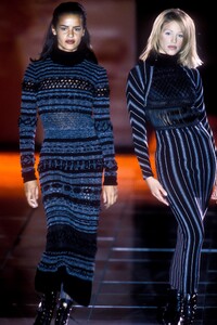 Versace 1993 Women RTW 72.jpg