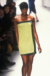 Versace 1997 Women RTW 44.jpg