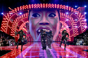 Victorias-Secret-2025-Fashion-Show-Musical-Talent-Missy-Elliott-Performing-2.jpg