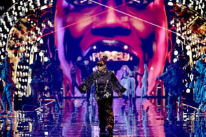Victorias-Secret-2025-Fashion-Show-Musical-Talent-Missy-Elliott-Performing-3.jpg