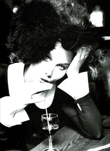 Vogue Italia September 1994 327.jpg