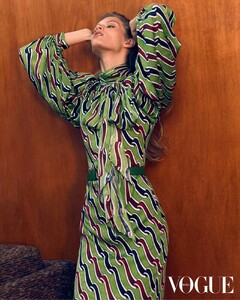 Vogue Korea November 2025_14.jpg