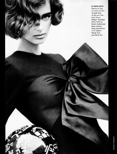VogueParisAugust1991_198.jpg