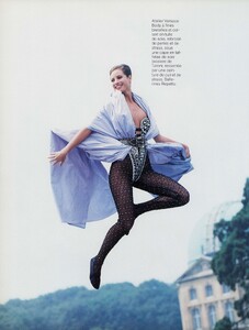 VogueParisSeptember1991_174.jpg