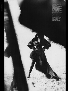 VogueParisSeptember1991_207.jpg