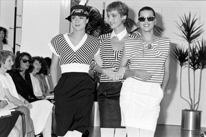 YasminLeBon_KLbyKarlLagerfeld_Resort1985_03.jpg