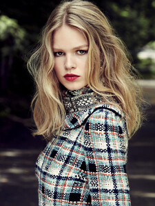 anna-ewers-by-patrick-demarchelier-for-vogue-china-august-2015-1.jpg