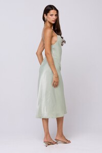 berri-slip-in-sage-9319209.jpg