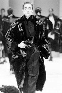 daghione-Versace Fall 1985 RTW-Milan (3).jpg