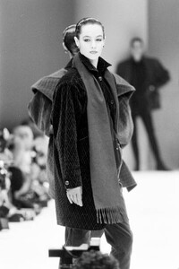 daghione-Versace Fall 1985 RTW-Milan (6).jpg