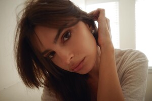 emrata_1761321262_3750557046300102421_1999824.jpg