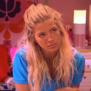 maria eugenia suarez china.jpg