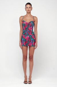 micro-mini-dress-in-resort-8557401.jpg