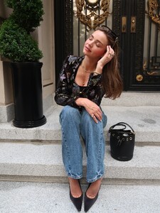 mirandakerr_1760300690_3741995867134058146_179801071.jpg