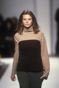 narciso-rodriguez-fw-98-3.jpg