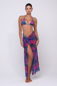 perfect-scarf-top-and-sarong-in-lanai-361276.jpg